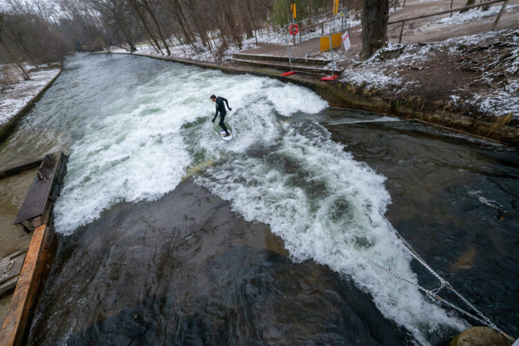 Debate over surfing in German park gets gnarly